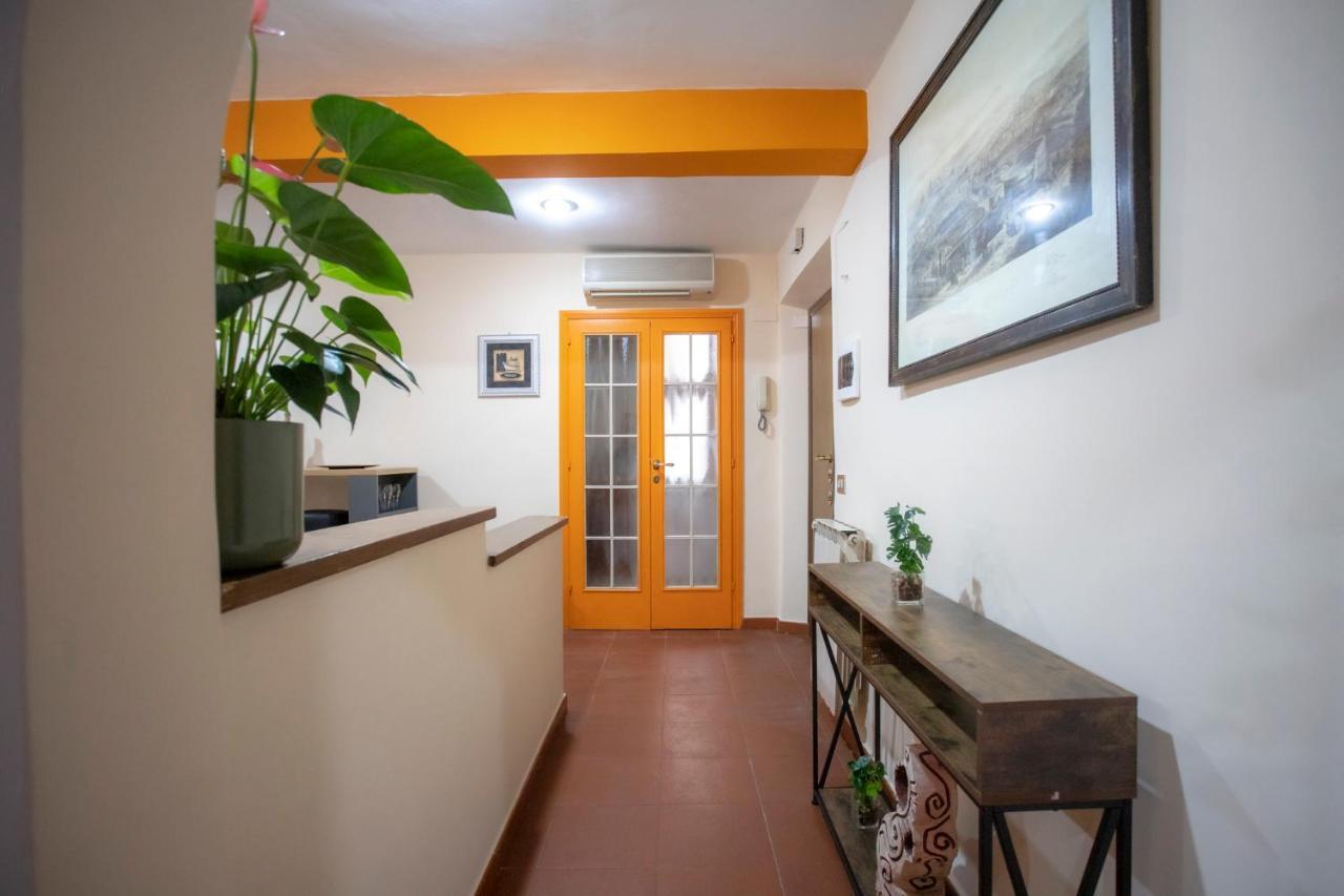 Homehouse Serpenti - Colosseum - Rione Monti Roma Ngoại thất bức ảnh