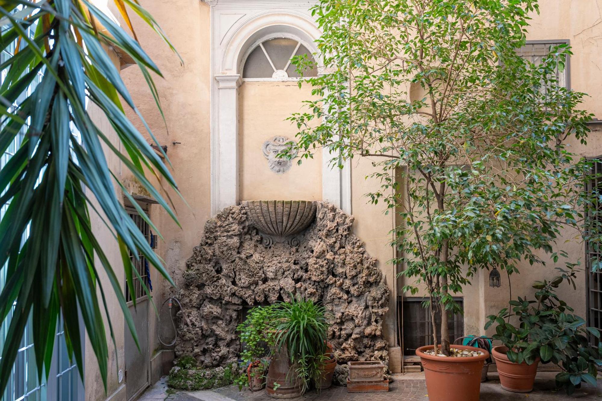 Homehouse Serpenti - Colosseum - Rione Monti Roma Ngoại thất bức ảnh